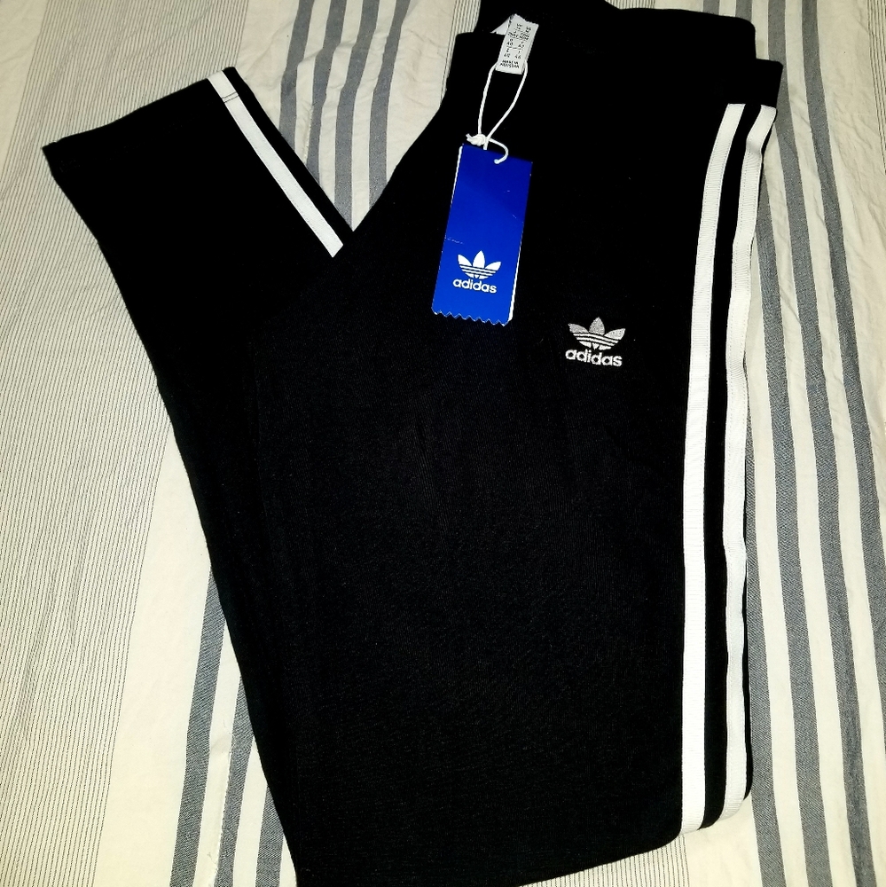 NWT womens Adidas Leggings Size Medium